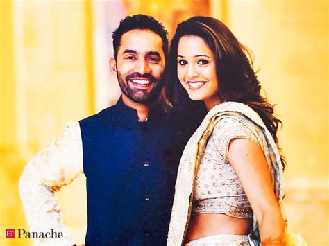 Dinesh Karthik Wife