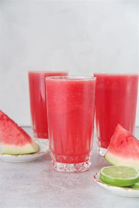 Watermelon Juice - roamingtaste.com