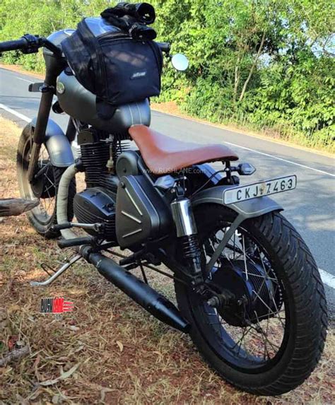 Yezdi modified into a Jawa Perak by owner for Rs 1.5 lakhs - Photos