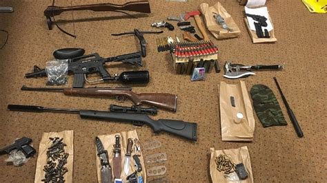 Weapons arsenal found in 'confused' man’s home - Eindhoven News