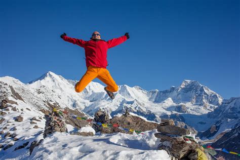 5 Lessons on Living a Happy Life from Hiking in the Himalayas