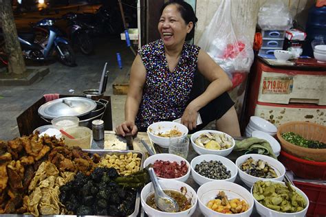 Saigon: A Foodie’s Paradise • Beyond Words