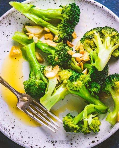 Italian Broccoli - Garlic Sauteed - Sip and Feast