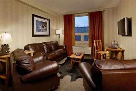 Deerfoot Inn & Casino Calgary | Bookonline.com