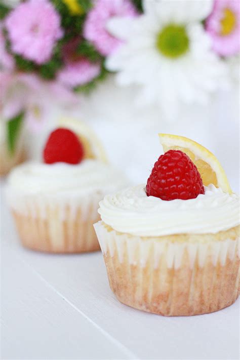 Limoncello Cupcakes – Beauty and Blooms