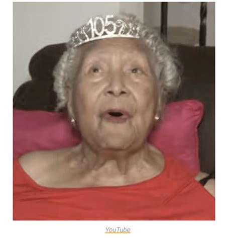 105-year-old Gussie celebrates her birthday by dancing up a storm along with her family - Info ...