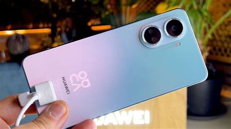 HUAWEI nova 10 SE Hands-On Review and First Impressions - YouTube