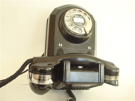 Automatic Electric monophone model AE35