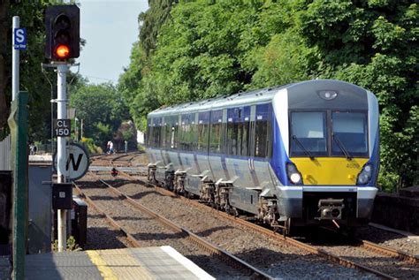 Train, Dunmurry station (2013-1) © Albert Bridge cc-by-sa/2.0 :: Geograph Ireland