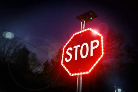 Solar LED Stop Sign | Keep Roadways Safe - Mag-Led