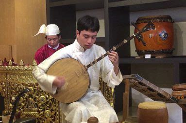 8 Unique Vietnamese Traditional Musical Instruments - History & Culture