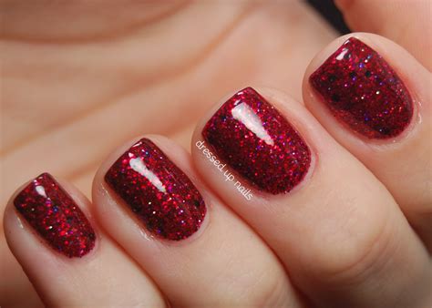 16 Beautiful Glitter Nail Designs - fashionsy.com