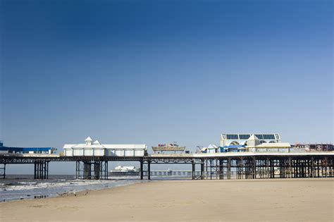 Free Stock Photo 7678 Blackpool central pier | freeimageslive