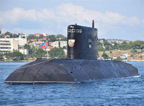 Russian Improved Kilo class submarine Krasnodar (3000x2215) : WarshipPorn