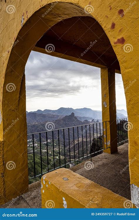 Gran Canaria Hiking Route Cruz De Tejeda To Artenara, View into Caldera ...