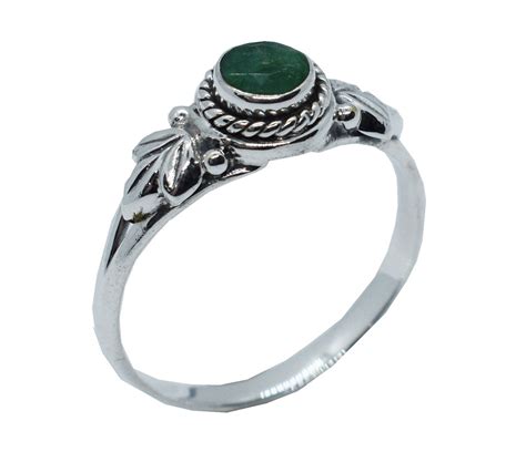 Silver Ring Emerald Stone – Cleopatra Trading Limited