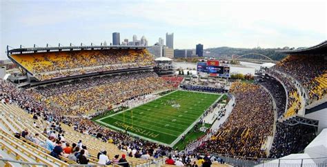 The ACC’s 8 Most Picturesque Football Stadiums - LawnStarter