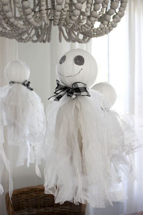 How To Make Halloween Hanging Ghosts Decorations