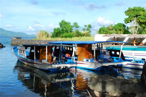 Bunaken Snorkeling Trip - Manado Safari Tours & Travel