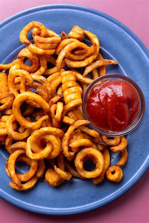 Arby’s Curly Fries | Air Fryer Frozen Fries recipe - Chili in a pod