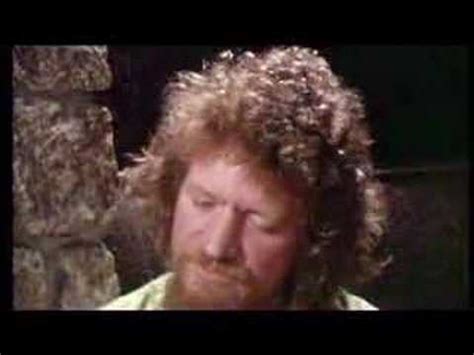 Luke Kelly - Scorn Not His Simplicity - YouTube