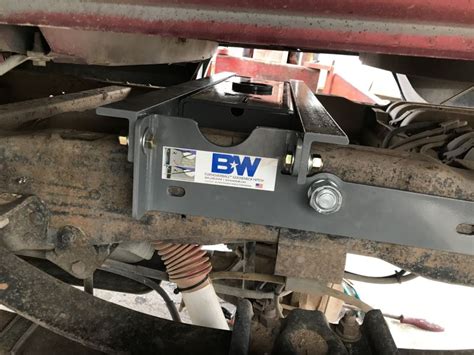 B&W Turnoverball Underbed Gooseneck Trailer Hitch w/ Custom ...