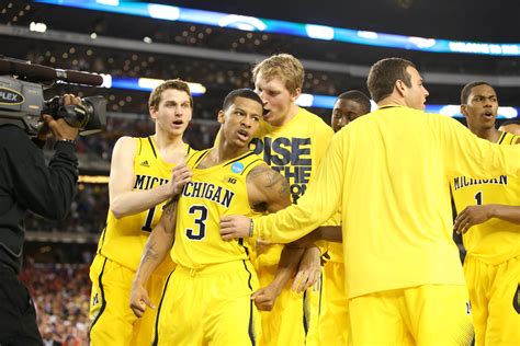 Michigan basketball NCAA Tournament history with pictures