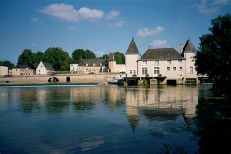 La Fleche, France....ancestors....