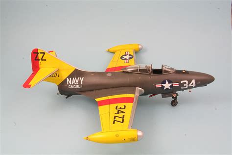 Grumman F9F-2 Early Panther | Fisher Model & Pattern