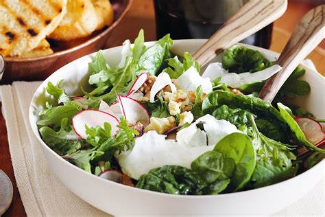 Spinach & celeriac salad with walnuts | Recipe | Superfood recipes, Vegetarian salads, Delicious ...