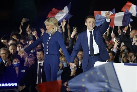 World leaders welcome Macron's French election win - Sinar Daily