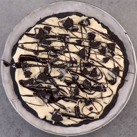 No-Bake Ice Cream Dessert Pizza Recipe & Video | TipHero