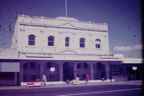 Old Bulletin building, Townsville, 1977 | Townsville City Council