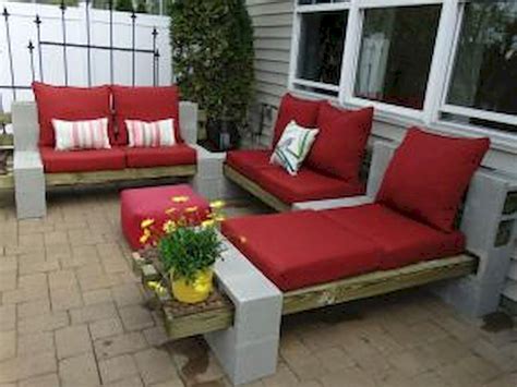 65 DIY Cinder Block Home Decor Ideas - roomodeling | Diy deck furniture, Diy patio furniture ...