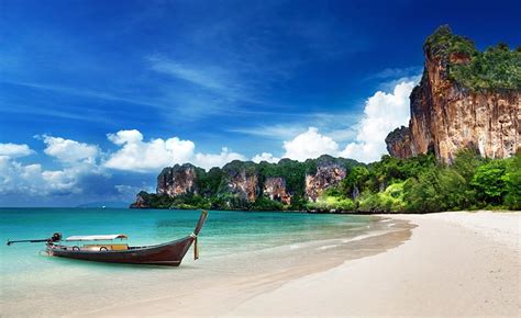 21 Top Tourist Attractions in Thailand | PlanetWare