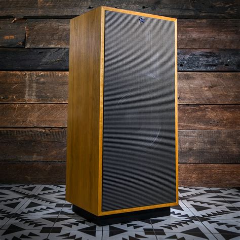 Forte IV Floorstanding Loudspeaker | Klipsch