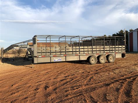 Gooseneck Cattle Trailer