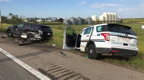 RCMP vehicle, 2 sheriff patrol SUVs involved in highway crash near Leduc | CBC News