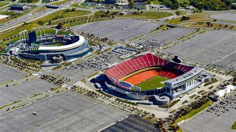 Inside Chiefs’ plans for Arrowhead’s future as Royals drive Kansas City stadium debate