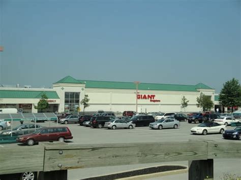 GIANT FOOD STORES - Updated December 2024 - 25 Reviews - 2415 E Market St, York, Pennsylvania ...