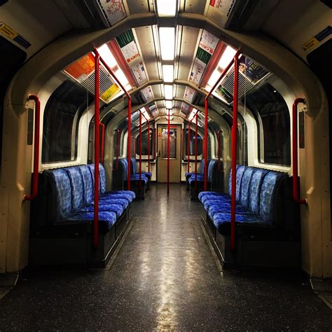 Interior of London Underground 1992 stock : r/trains