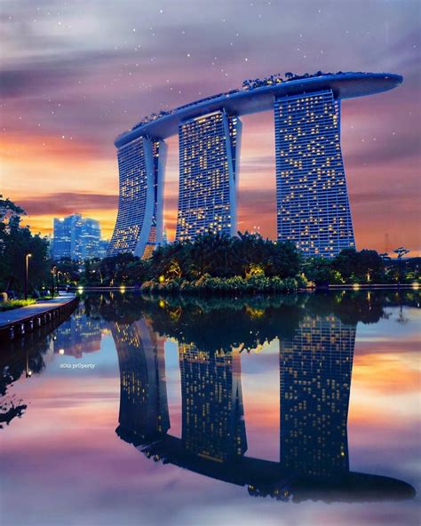 Marina Bay Sands, Singapore. This luxury hotel has the world’s largest ...