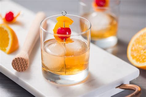 The Classic Whiskey Old-Fashioned Cocktail Recipe