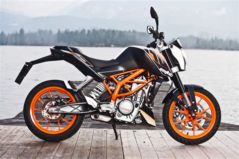 Essai KTM Duke 390 2015 - MotoPlus.ca