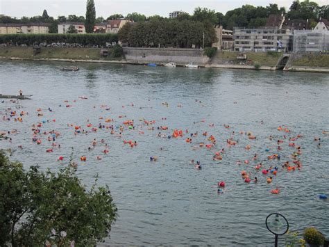 Switzerland : Basel Rhine Swim 2012