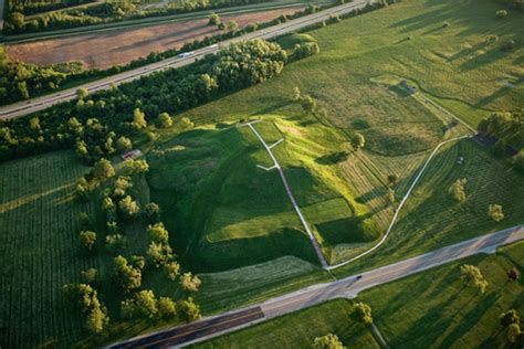 Cahokia Mounds Historical Facts and Pictures | The History Hub