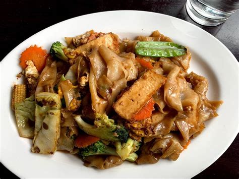 Thai Village - Restaurant | 8633 SW Main St, Wilsonville, OR 97070, USA