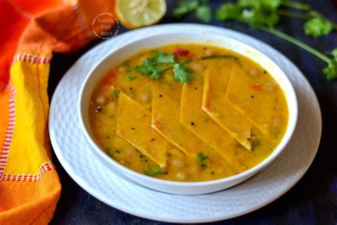 Dal Dhokli | Gujarati Special Dal Dhokli | Cooking From Heart