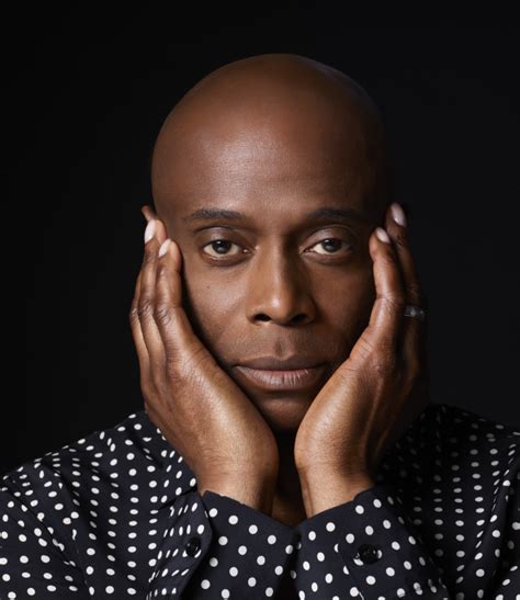 For R&B singer Kem, music is a map to himself | 1A