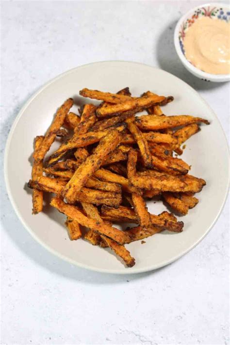 Air Fryer Carrot Sticks (Carrot Fries) - My Delicious Cravings